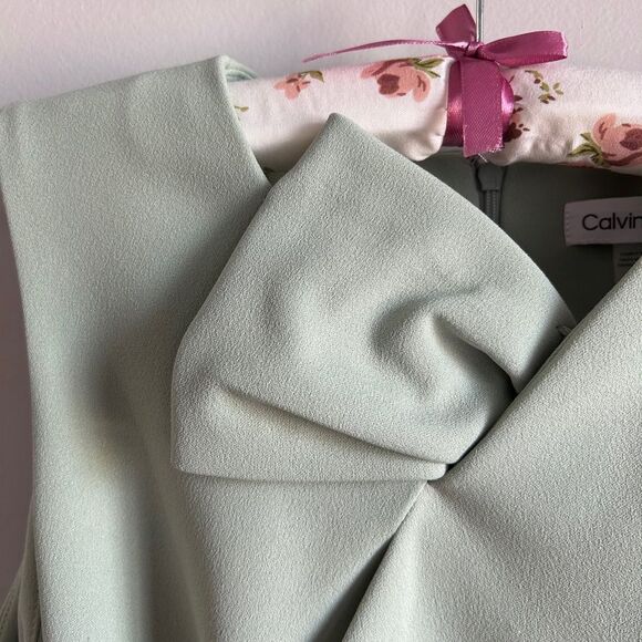 NWOT Calvin Klein Green Bow Sheath Dress - Picture 3 of 5